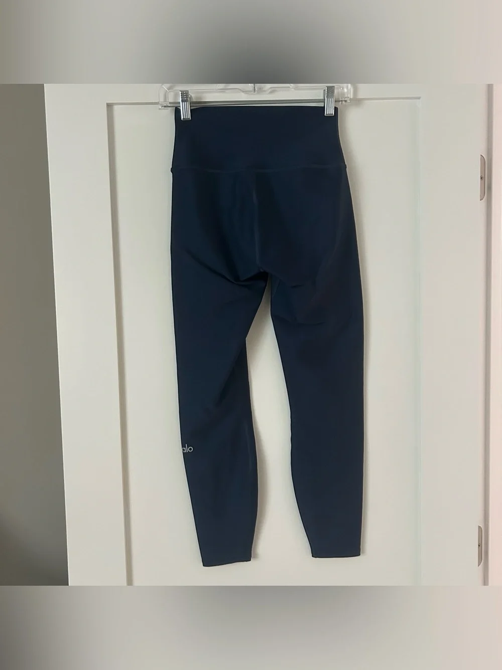 Alo Yoga 7/8 High-Waist Airlift Legging in Navy Size Small